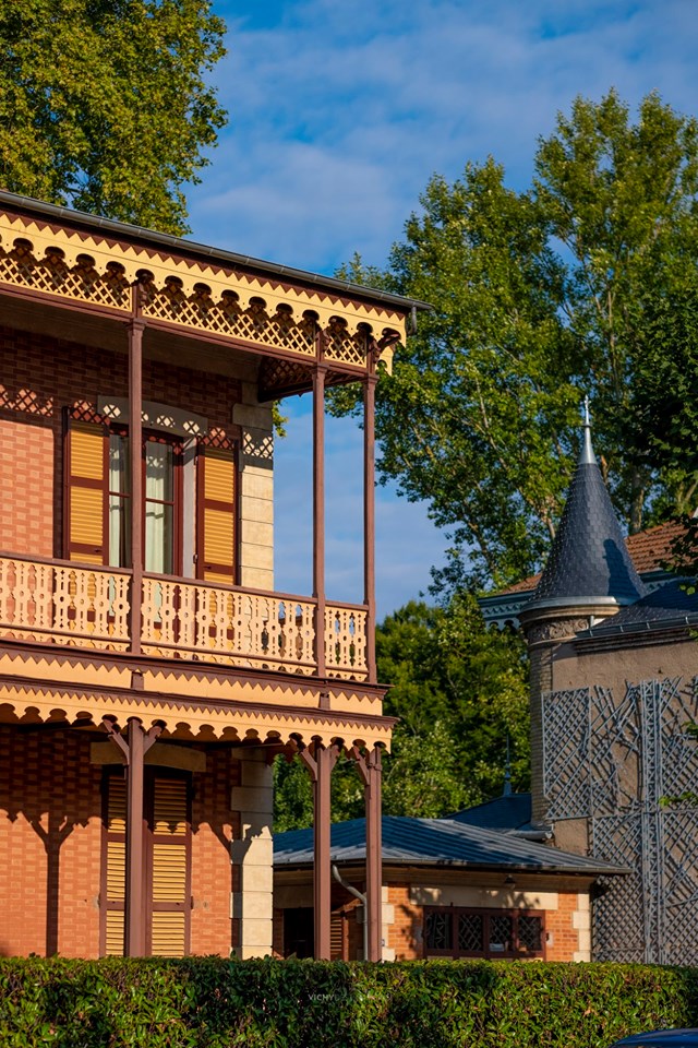 Chalet cote parc