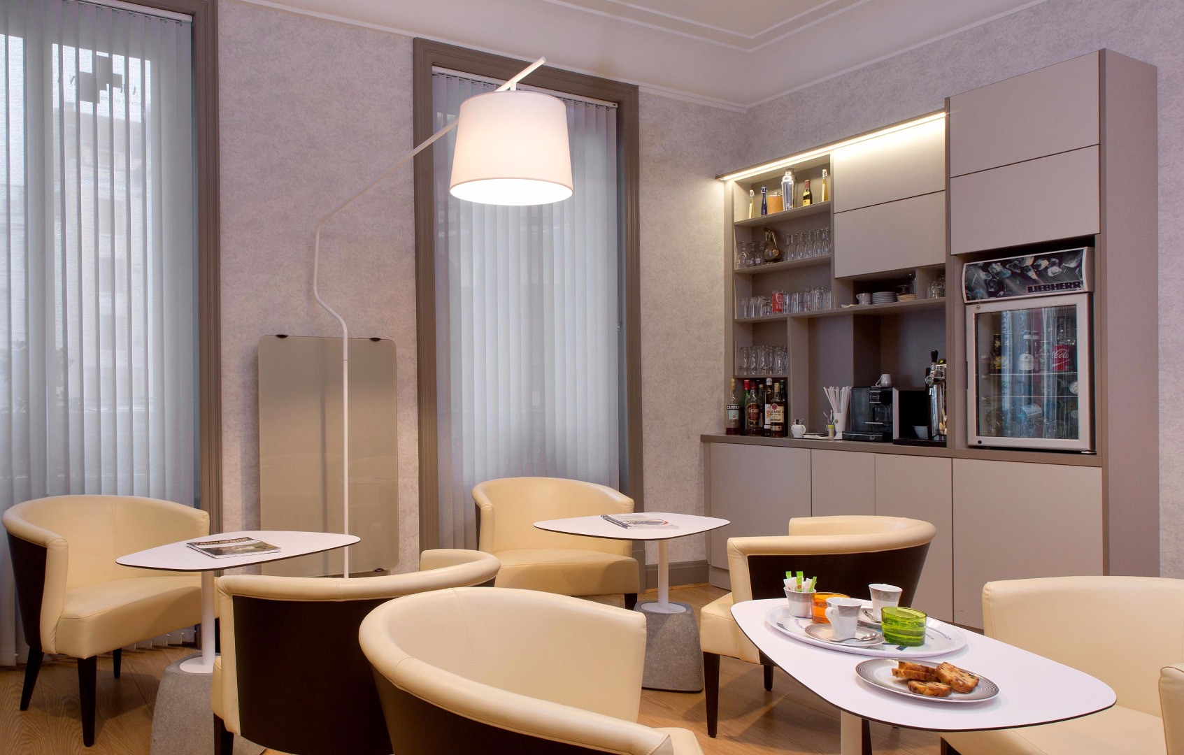 Lounge bar