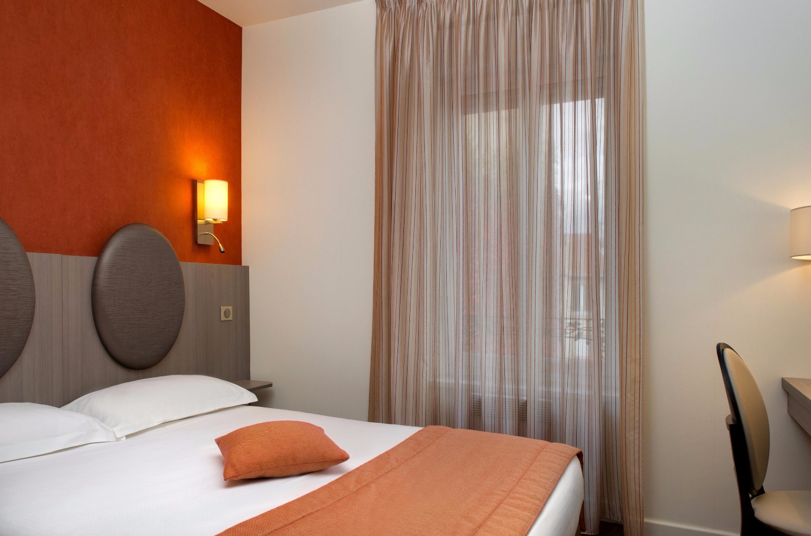 Economy Double Standard room 