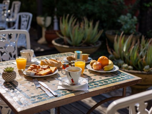 Petit déjeuner inclus 