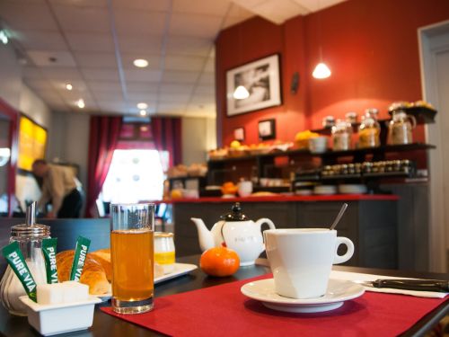 Enjoy cheap hotel rates at the Weekend in Le Havre 