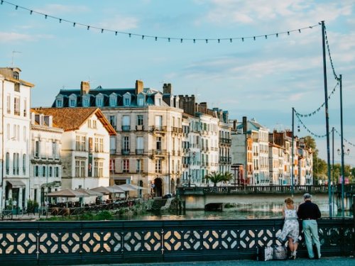 Bayonne