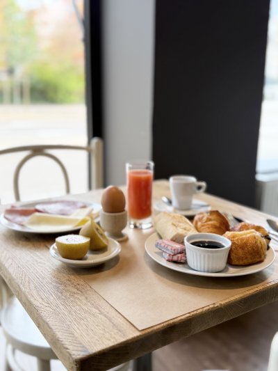 Petit Dejeuner II Hotel de la Gare de Troyes 002 2