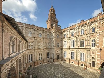 Venez admirez l’un des plus anciens hôtels de Toulouse : l'hôtel d'Assézat