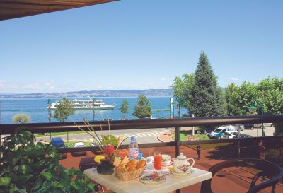 Littoral hotel evian les bains 8