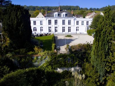 Privatization of the Chateau