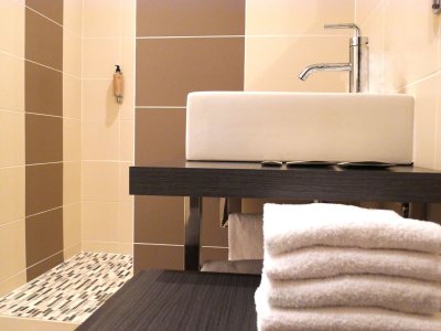 les messageries hotel saintes 29