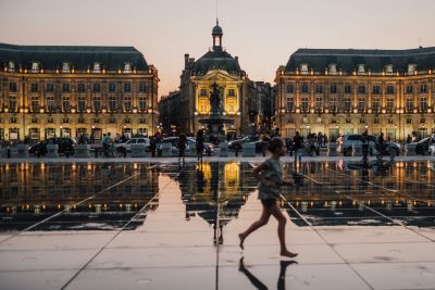 Les Quais et le Miroir d'Eau 