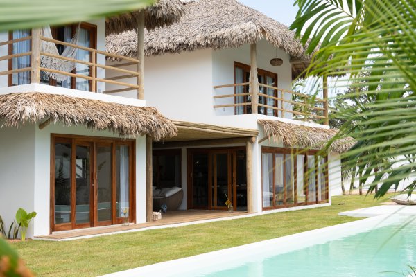 Piscine et terrasse privées d'une villa Preabeach Experience, plage de Prea, Brésil