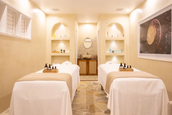 Spa relaxation area with L'Occitane products, Preabeach Boutique Hotel Préa