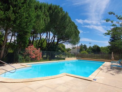 Hôtel avec piscine extérieure près d'Agen