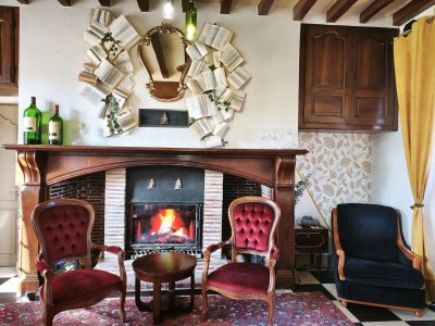 Salon & Bar de notre hôtel près d'Agen