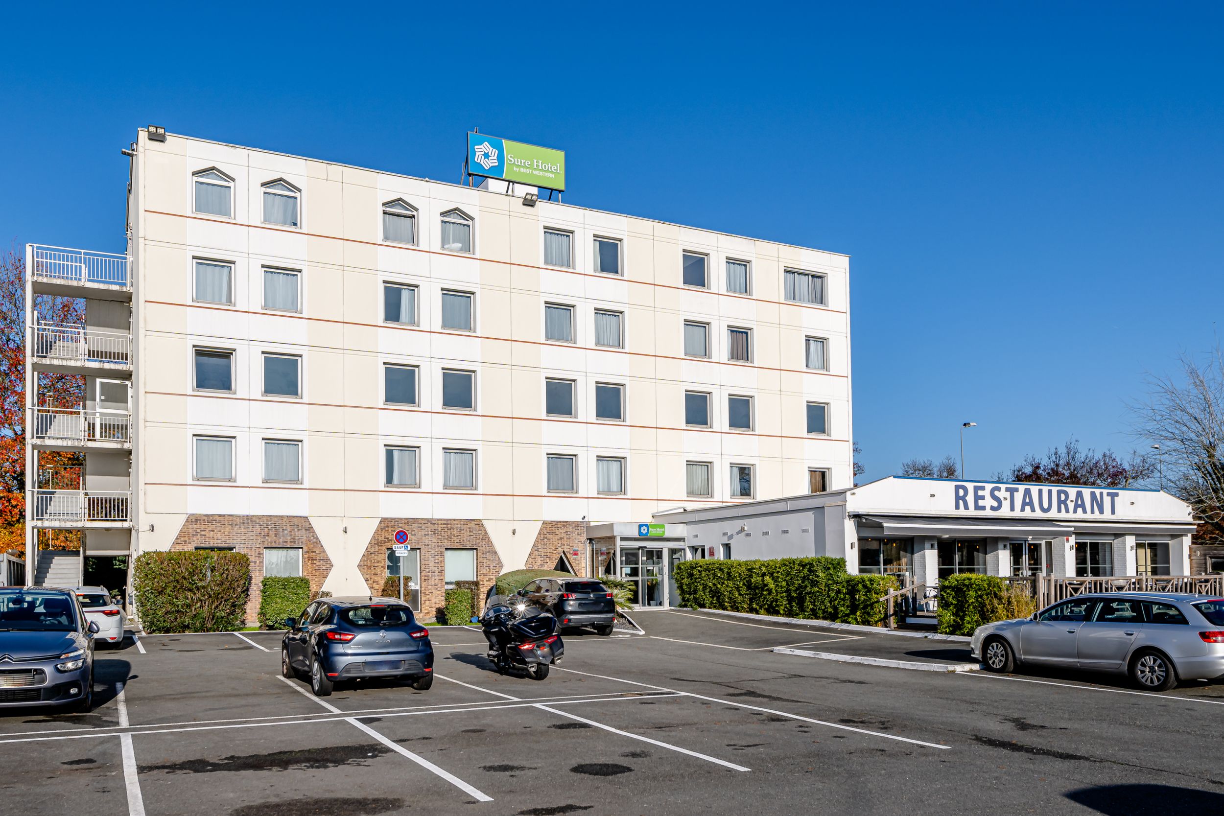 Parking gratuit et sécurisé
