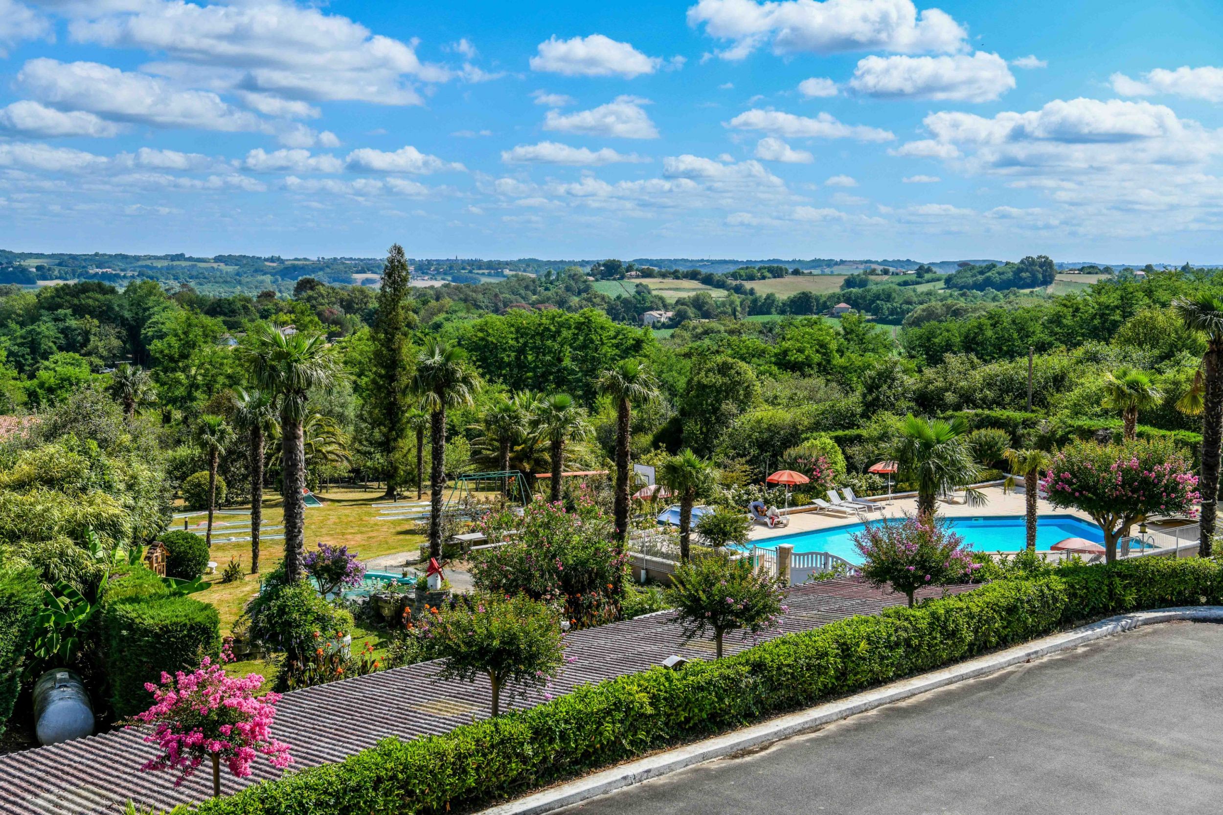 Aux Tauzins Hotel Restaurant les landes 38 1