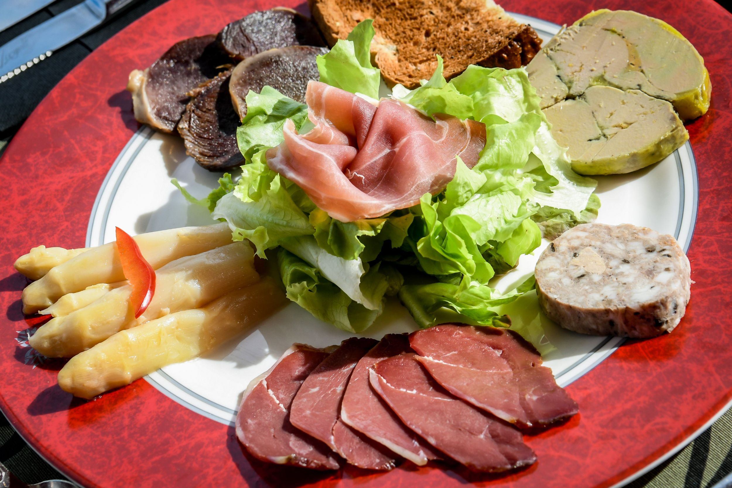 Aux Tauzins Hotel Restaurant les landes 53