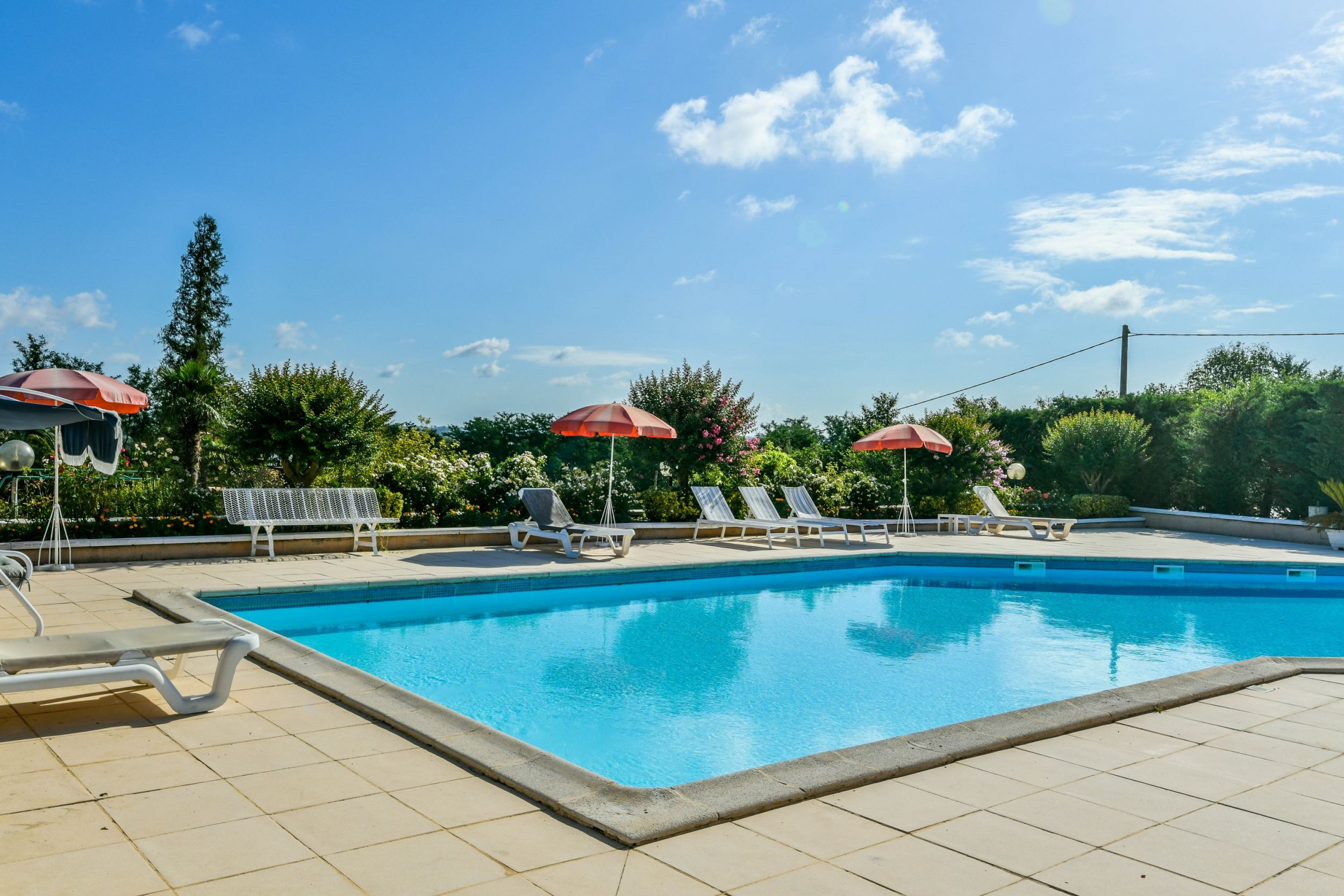 Aux Tauzins Hotel Restaurant les landes 6